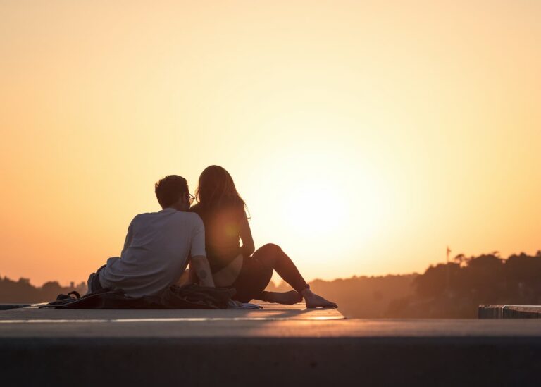 8 Springtime Dating Ideas! 2 khamkeo vilaysing OcxlTBbb6SY unsplash 1