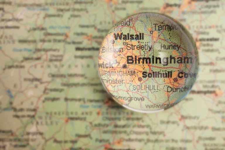 Find Love In Birmingham: Dating Tips & Best Places