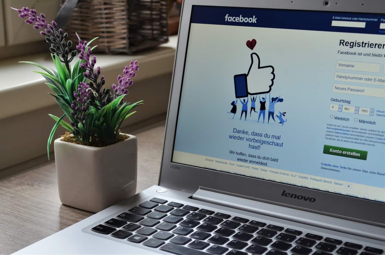 Image of laptop with Facebook login page